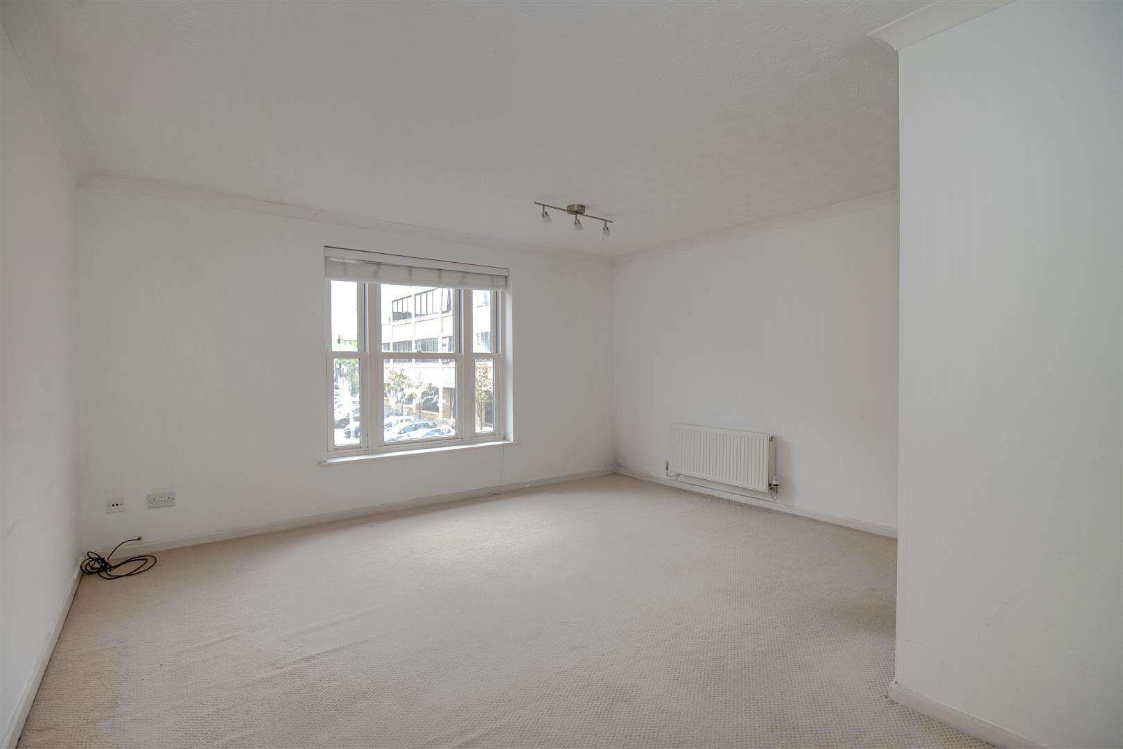 1 bed property in North Third Street, Milton Keynes